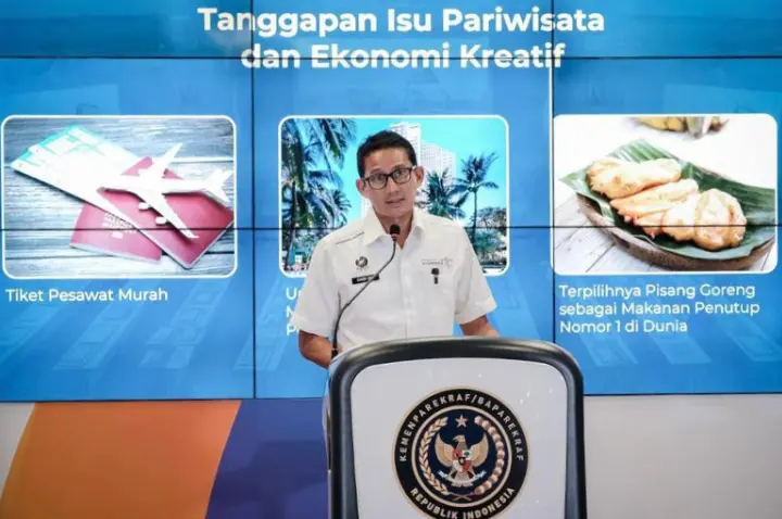 Sandiaga Uno Mendorong Harga Tiket Pesawat Murah
