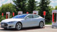 Mobil Listrik - Tesla