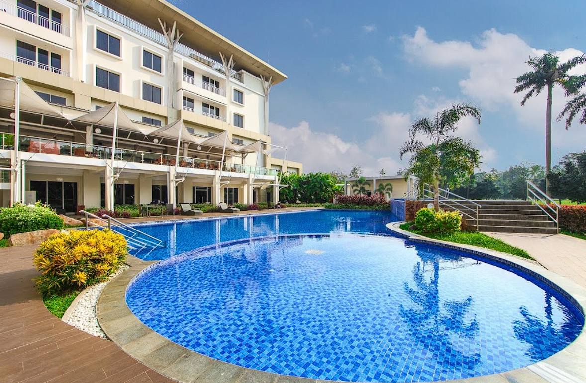 Kolam Renang The Royale Krakatau Hotel