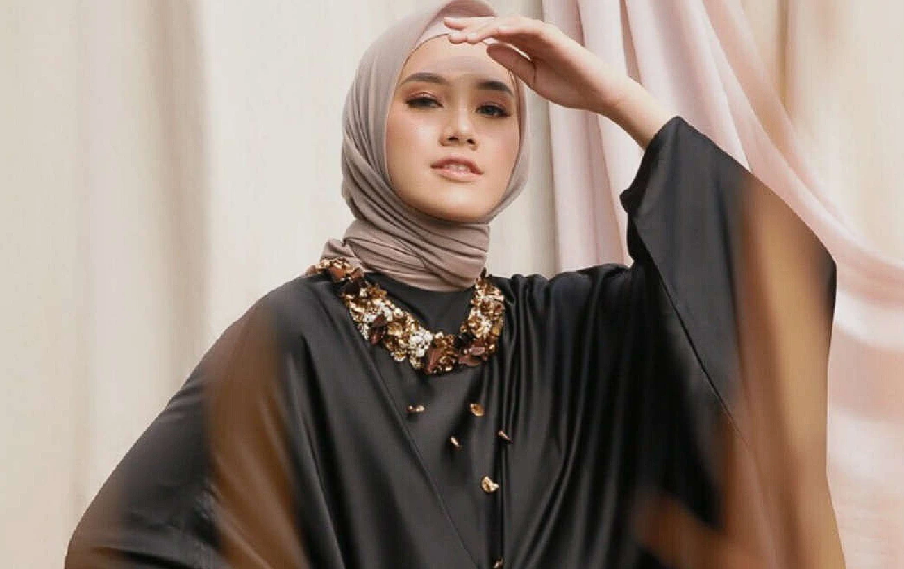 Perpaduan Warna Hitam yang Elegan