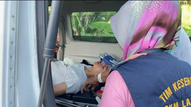 Korban kericuhan antarsuporter PSM di Stadion Gelora BJ Habibie, Parepare dirawat tim