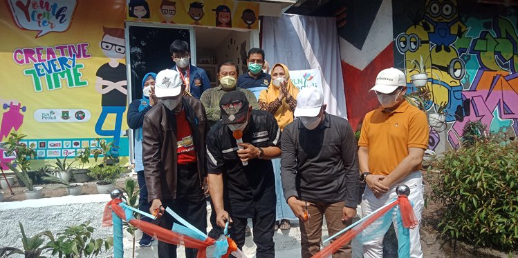 Walikota Cilegon Helldy Agustian dan Wakil Walikota Sanuji Pentamarta meresmikan RTP baru.